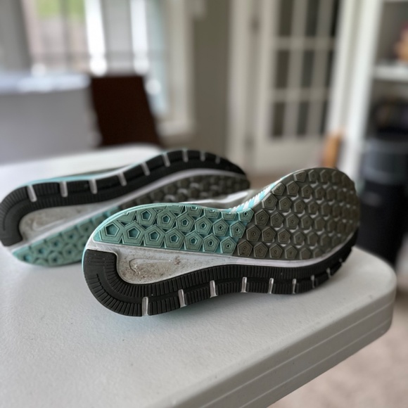 Nike Zoom Dynamic Support Running Shoes - Picture 3 of 3